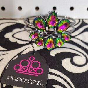 Paparazzi Multicolor Iridescent Floral Cuff - Green/Purple